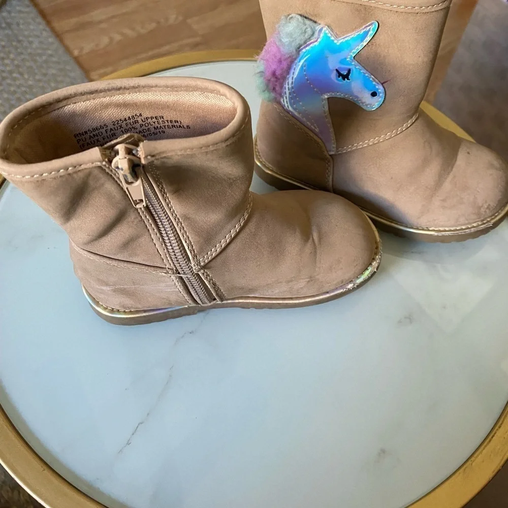 HARPER canyon unicorn boots size 7